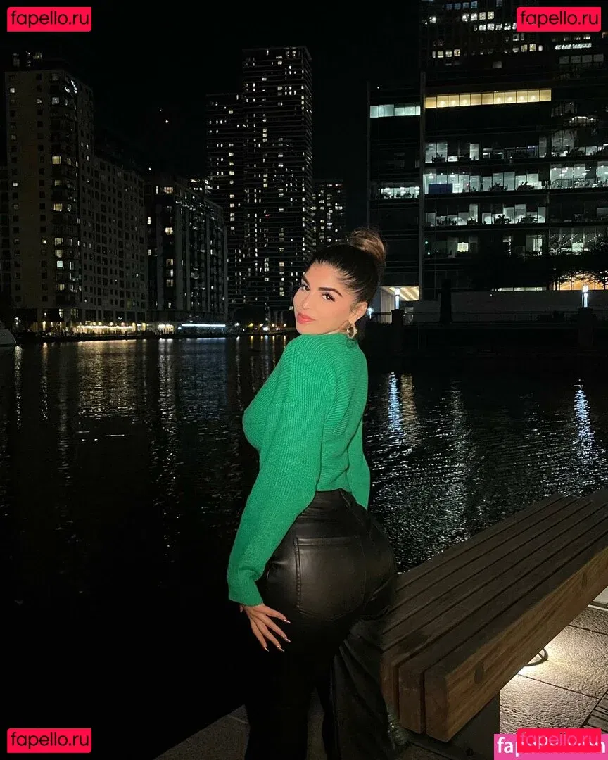 Deevaxo Onlyfans Photo Gallery 