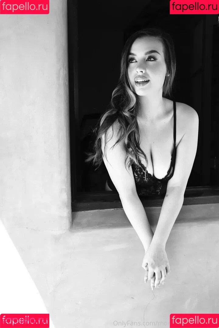 momoneyyymoprobzzz Onlyfans Photo Gallery 