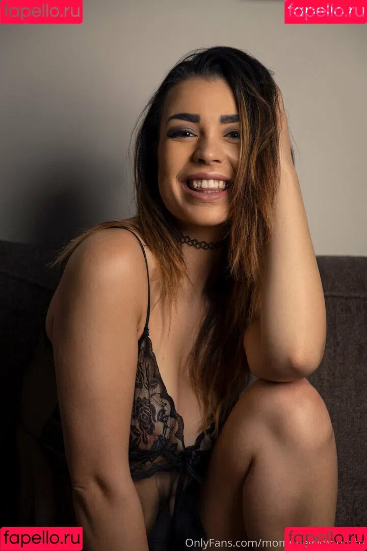 momoneyyymoprobzzz Onlyfans Photo Gallery 
