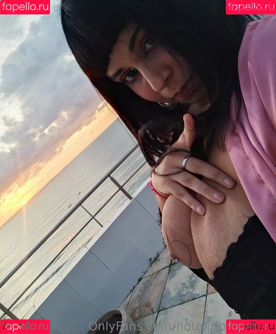 hotgiirlbummer Onlyfans Photo Gallery 