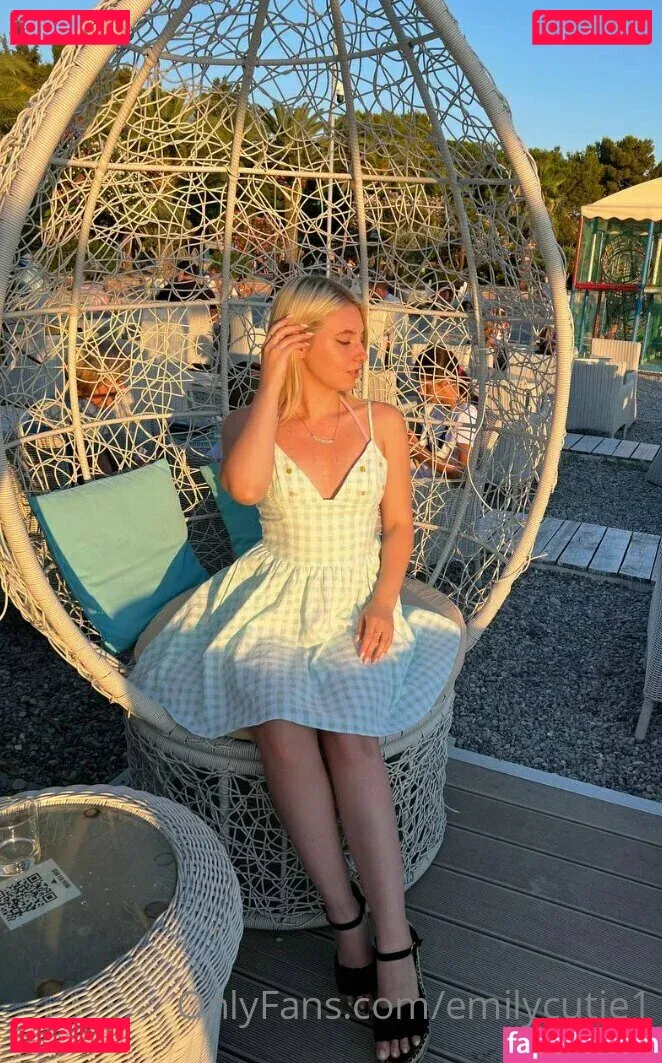 emilycutie1 Onlyfans Photo Gallery 