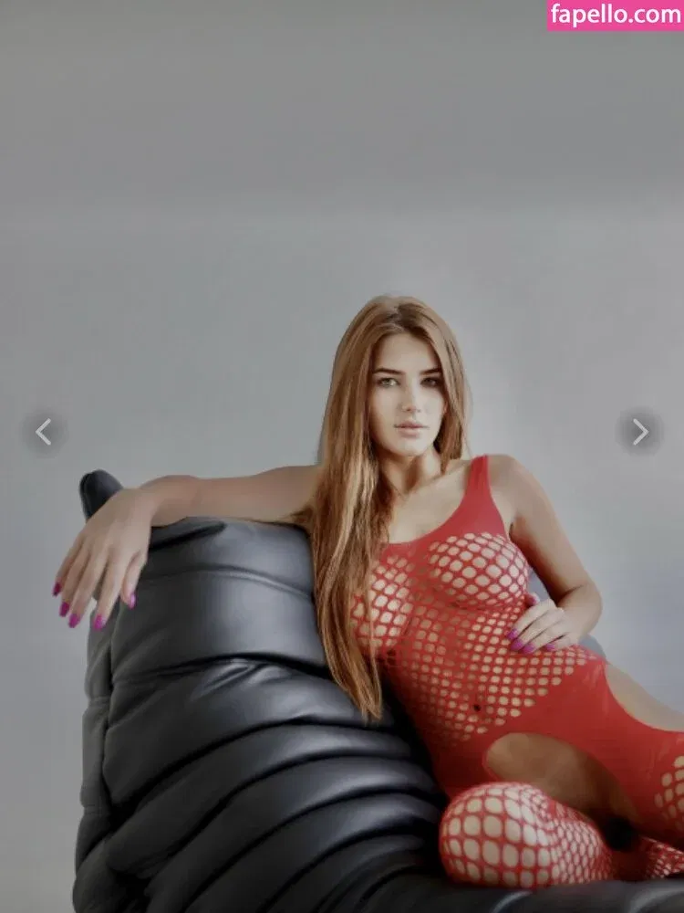 knopavika Onlyfans Photo Gallery 