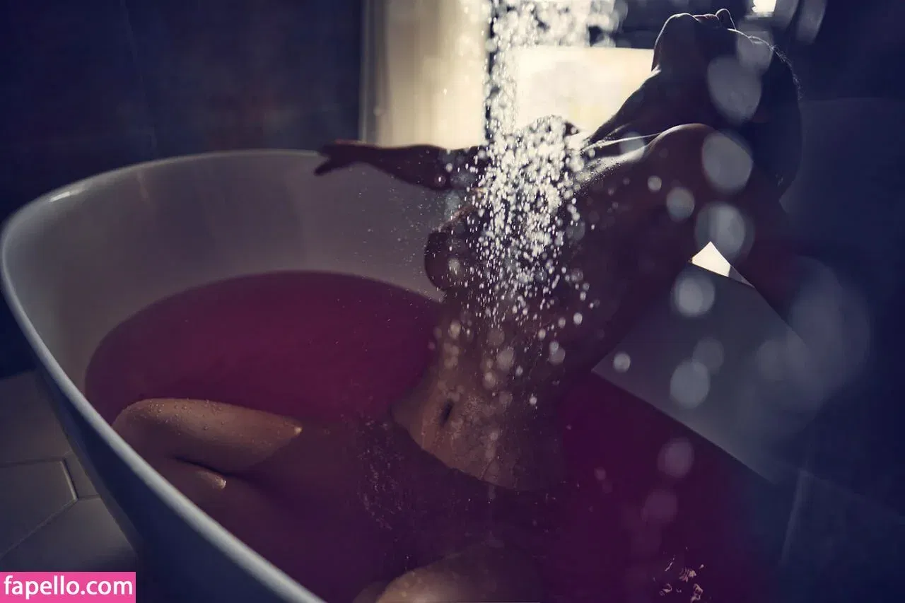 knopavika Onlyfans Photo Gallery 