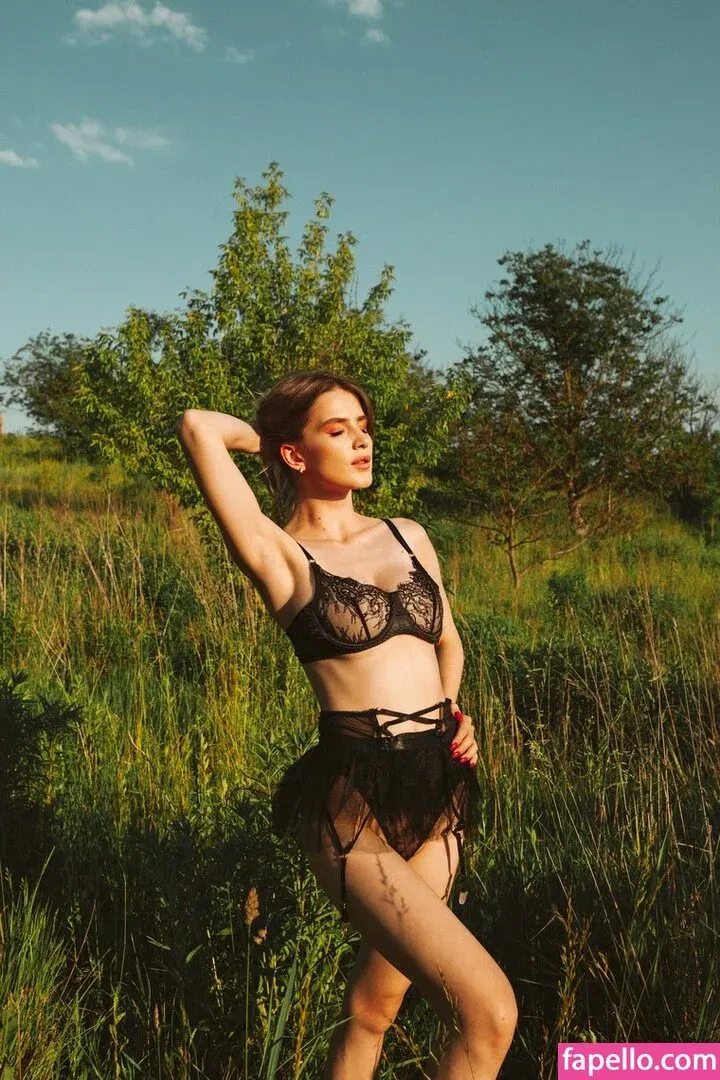 knopavika Onlyfans Photo Gallery 