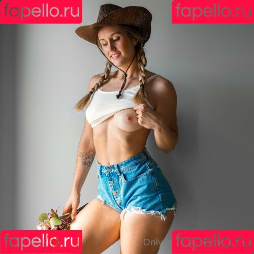 araefitness Onlyfans Photo Gallery 