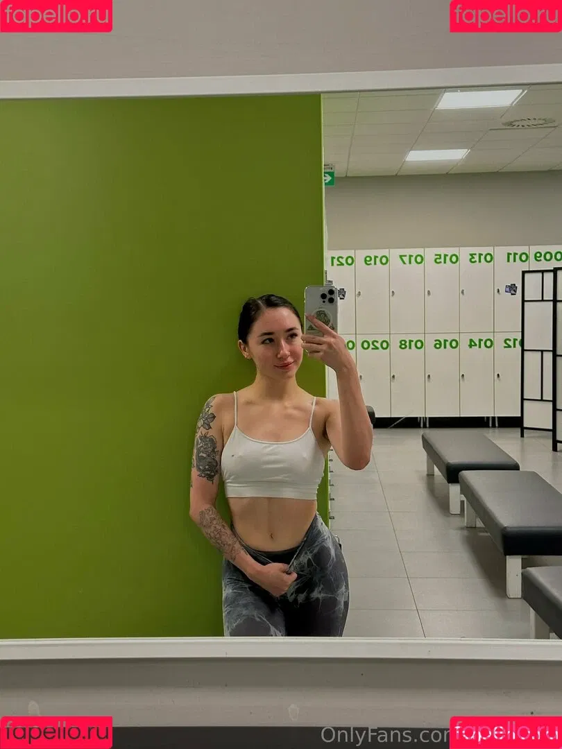 alisegold Onlyfans Photo Gallery 