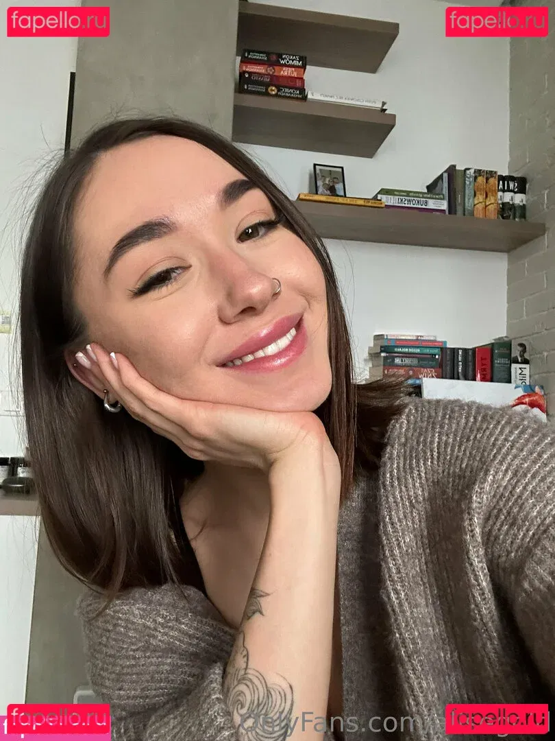 alisegold Onlyfans Photo Gallery 