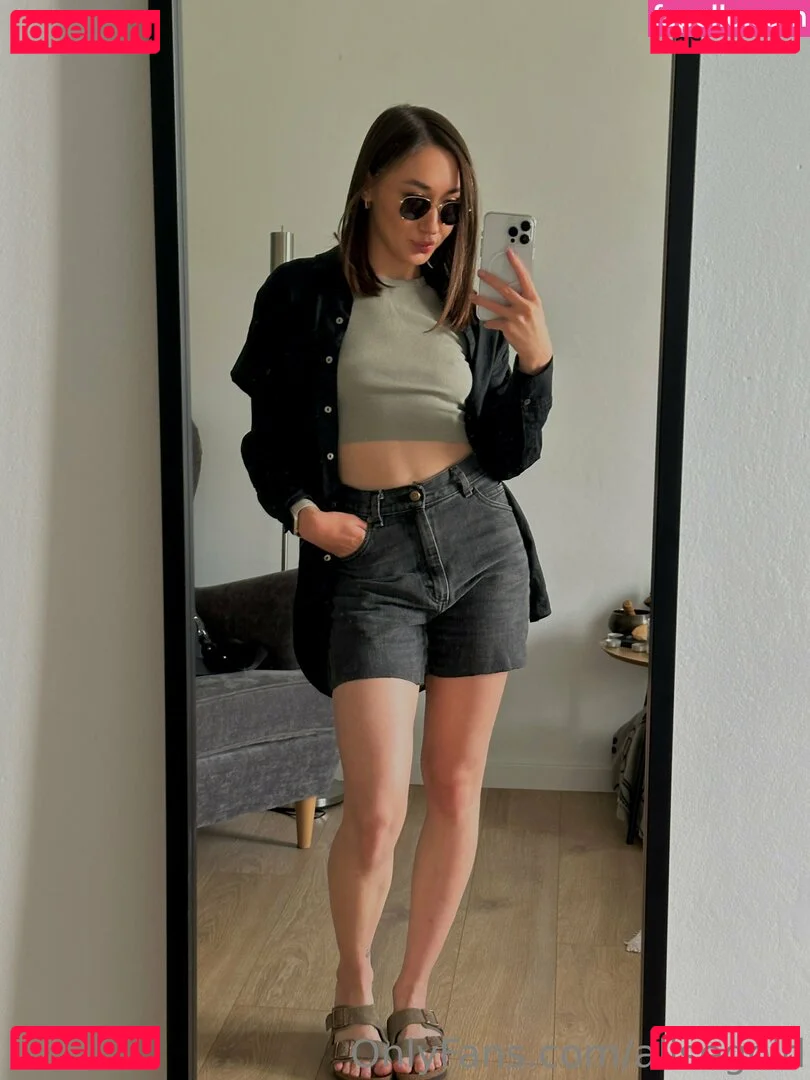 alisegold Onlyfans Photo Gallery 