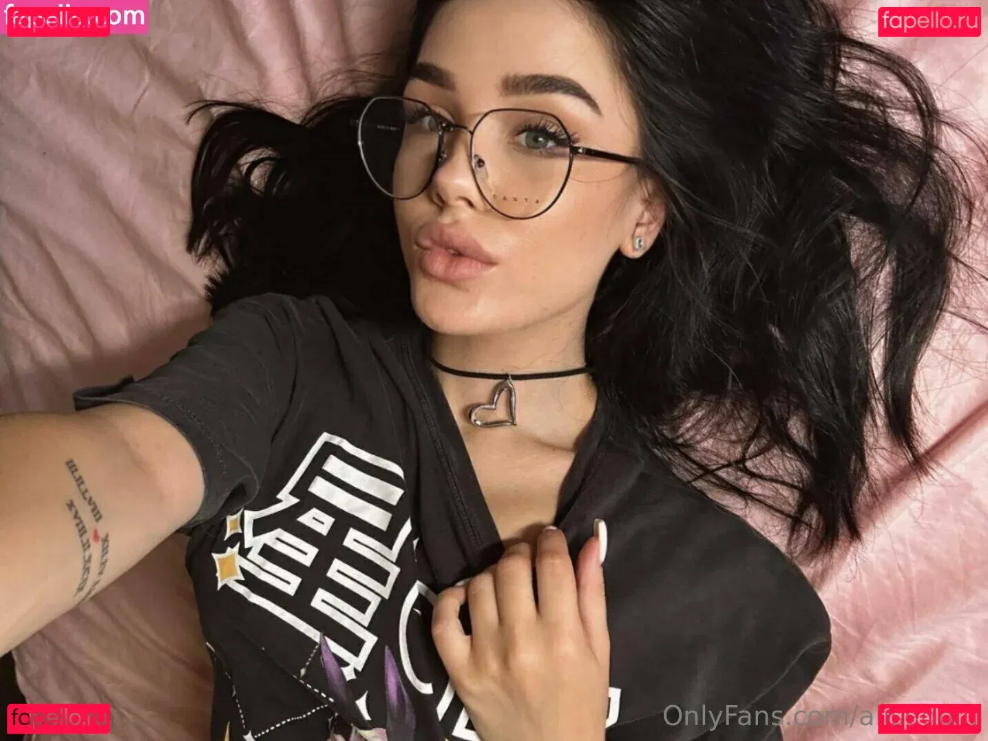 alisegold Onlyfans Photo Gallery 