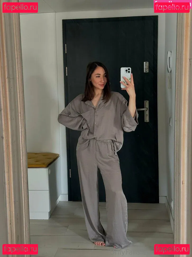 alisegold Onlyfans Photo Gallery 