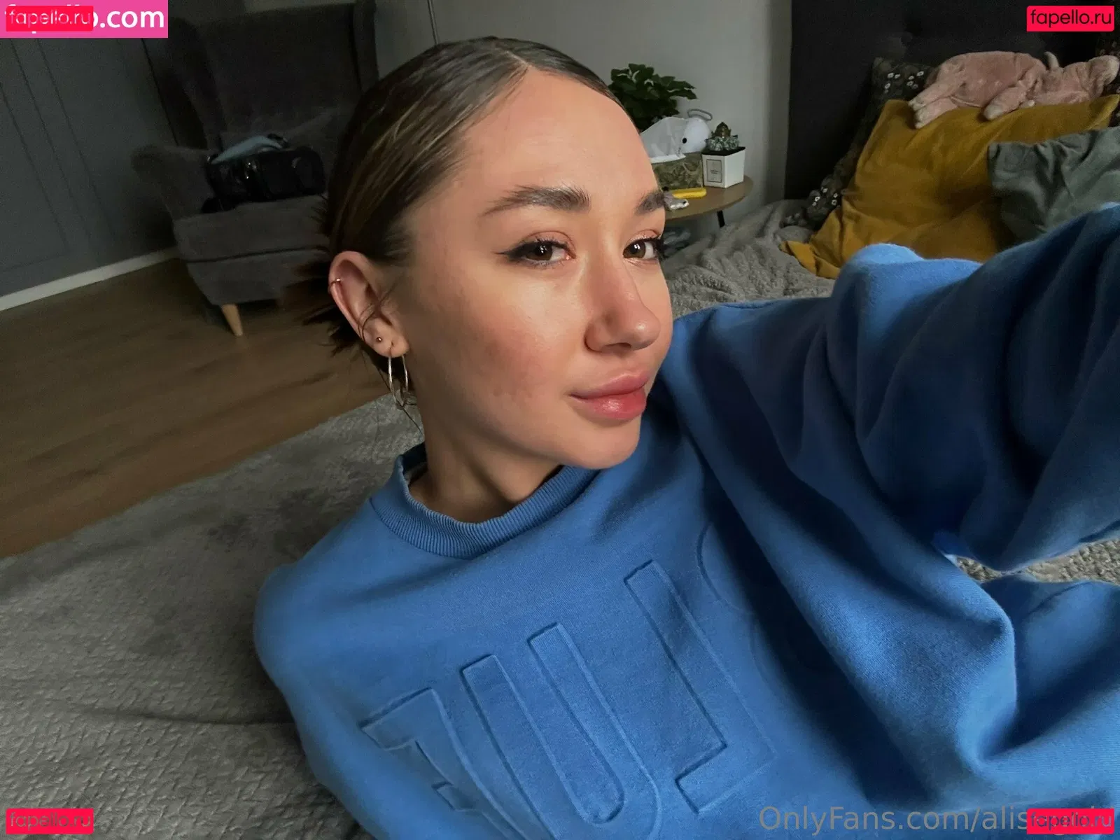 alisegold Onlyfans Photo Gallery 