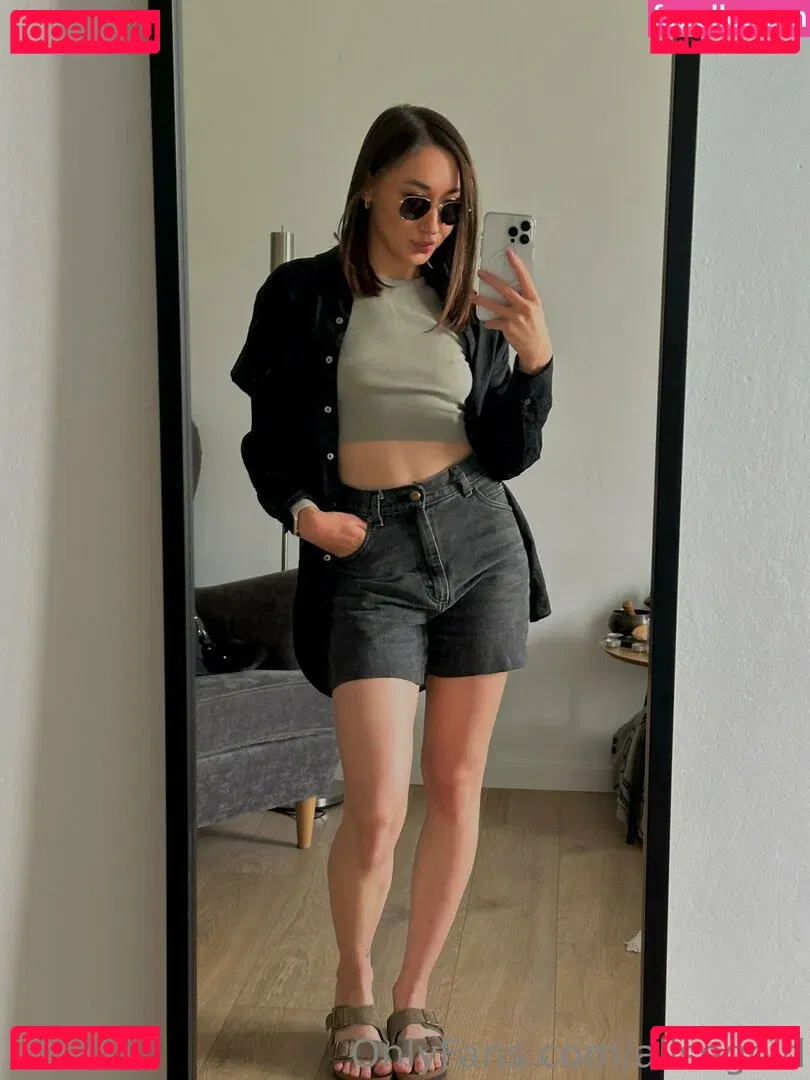 alisegold Onlyfans Photo Gallery 