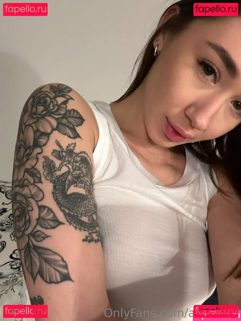 alisegold Onlyfans Photo Gallery 