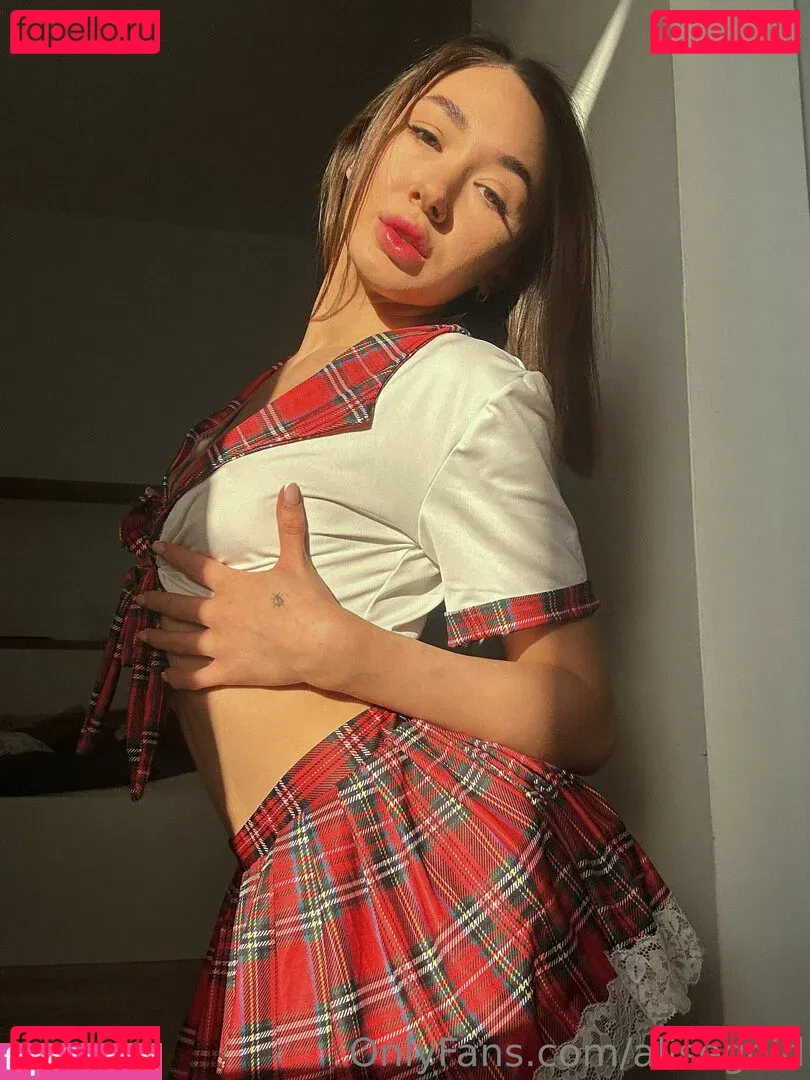 alisegold Onlyfans Photo Gallery 