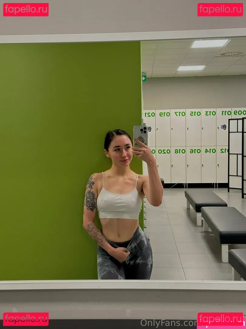 alisegold Onlyfans Photo Gallery 