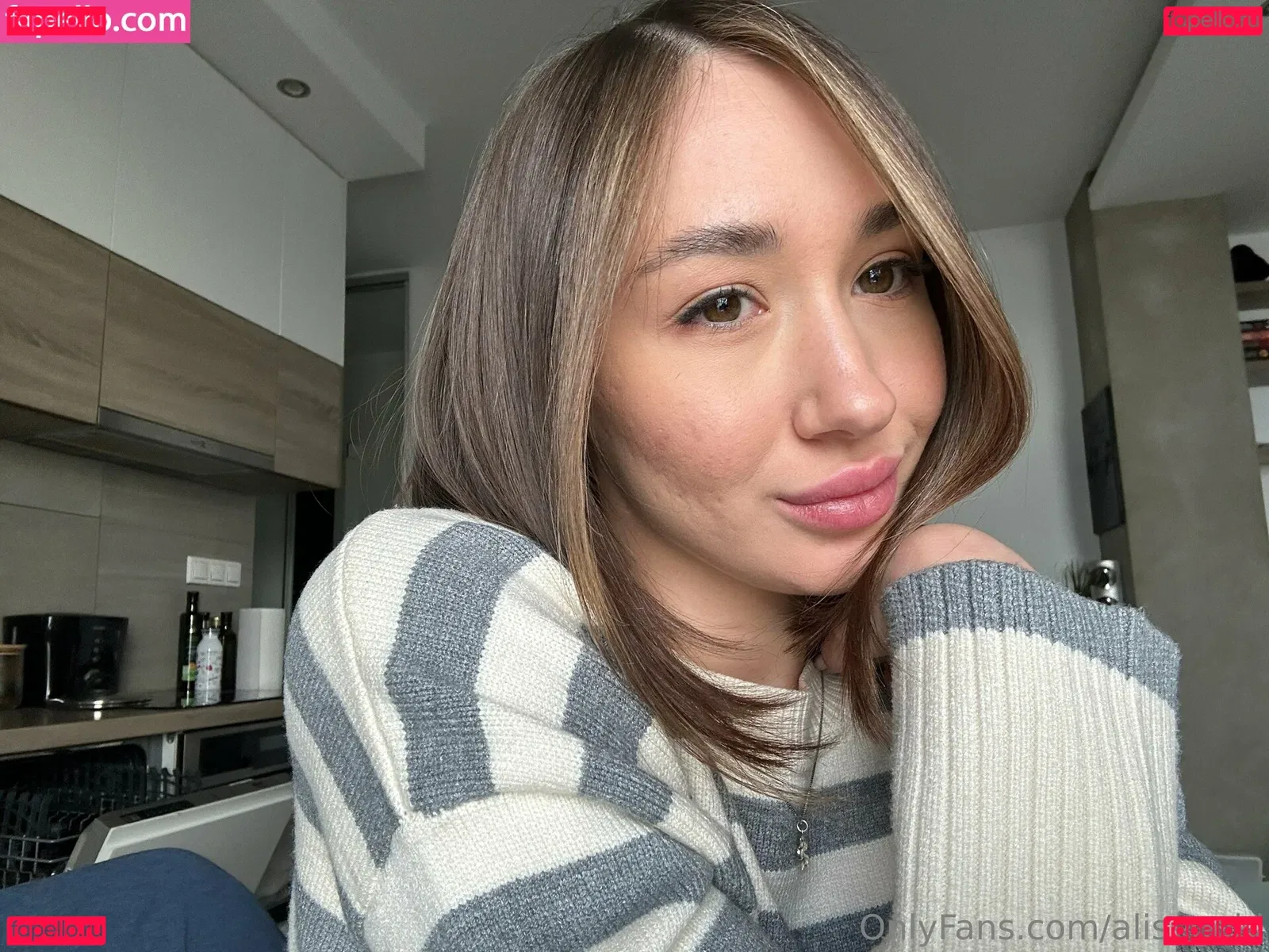 alisegold Onlyfans Photo Gallery 