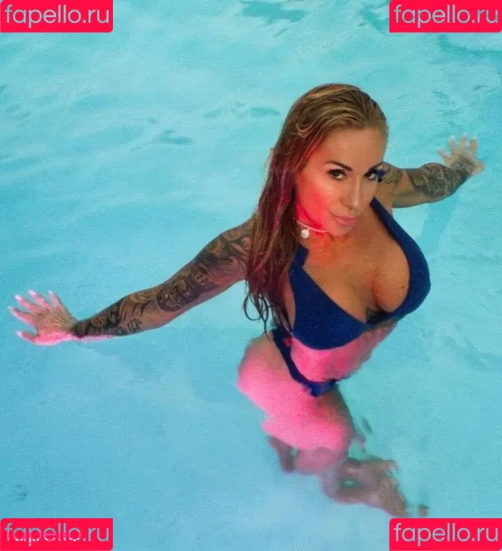 Victoria Lomba Onlyfans Photo Gallery 