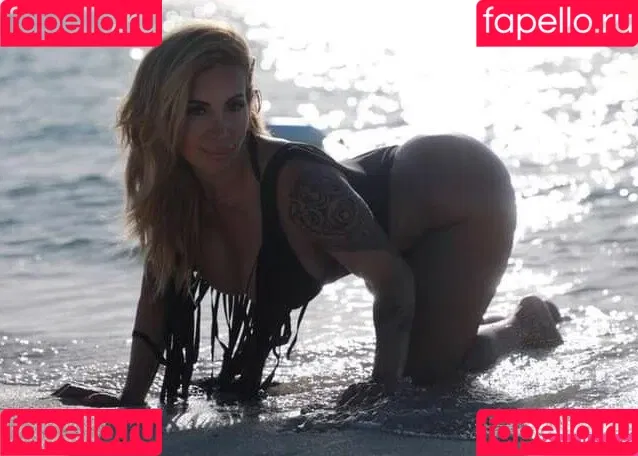 Victoria Lomba Onlyfans Photo Gallery 