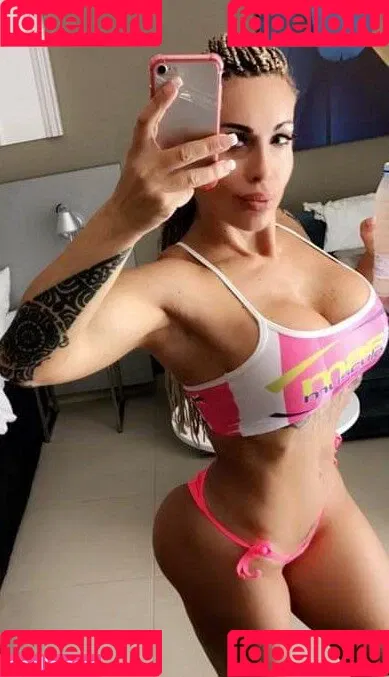 Victoria Lomba Onlyfans Photo Gallery 
