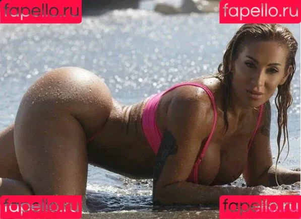 Victoria Lomba Onlyfans Photo Gallery 