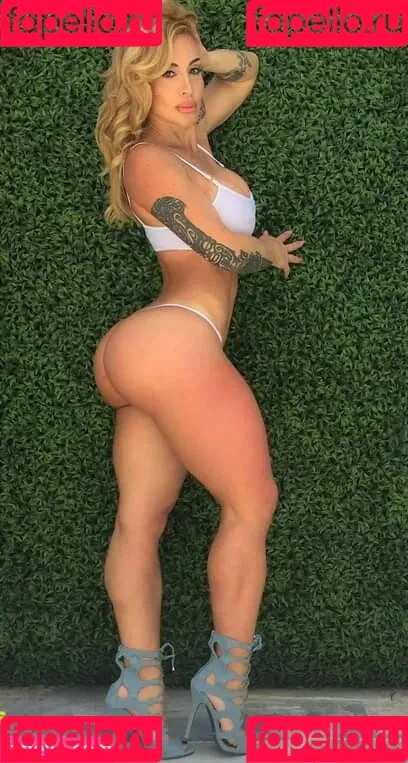 Victoria Lomba Onlyfans Photo Gallery 