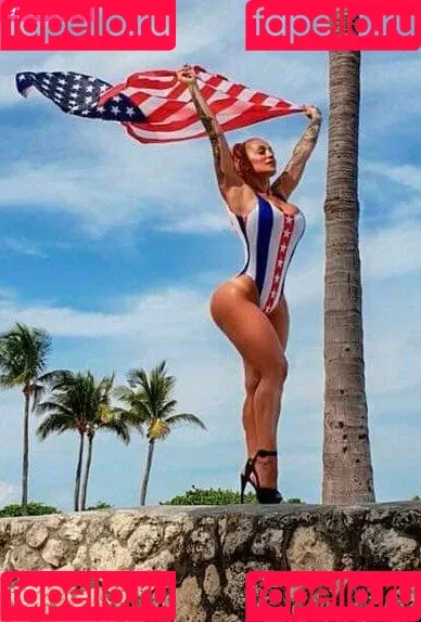 Victoria Lomba Onlyfans Photo Gallery 