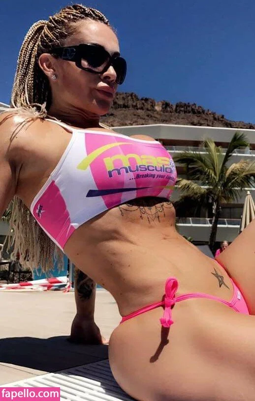Victoria Lomba Onlyfans Photo Gallery 