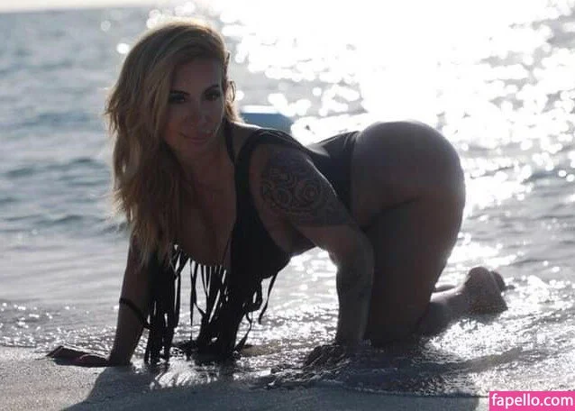 Victoria Lomba Onlyfans Photo Gallery 