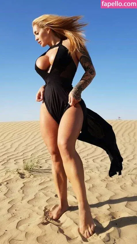 Victoria Lomba Onlyfans Photo Gallery 