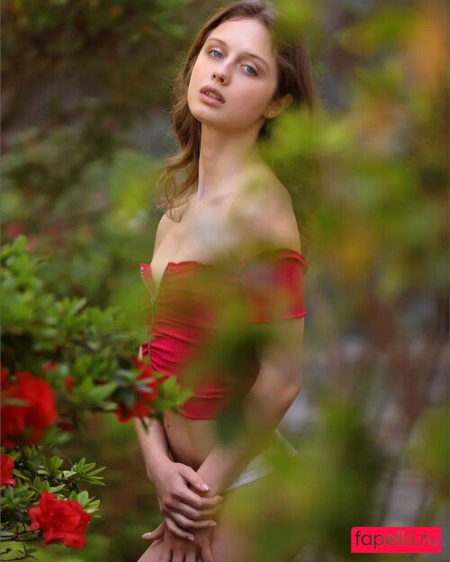 Amelie Lou Onlyfans Photo Gallery 