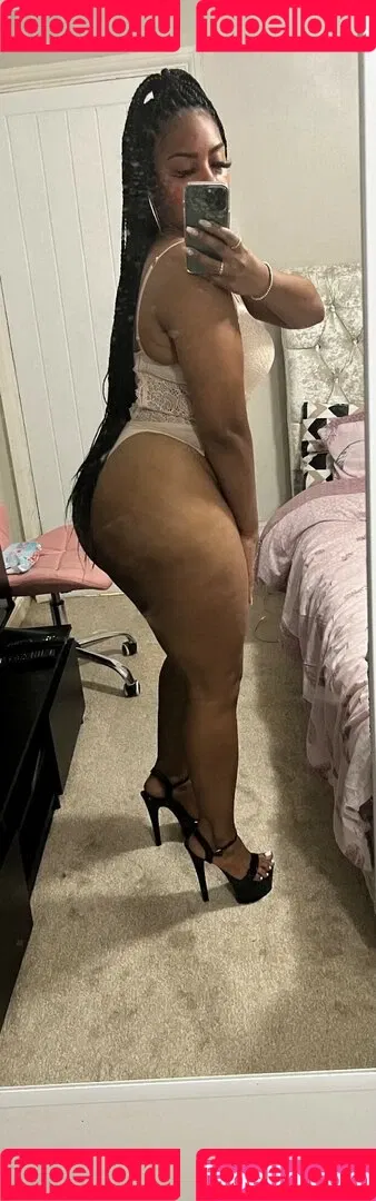 Stargirlsarah19x Onlyfans Photo Gallery 