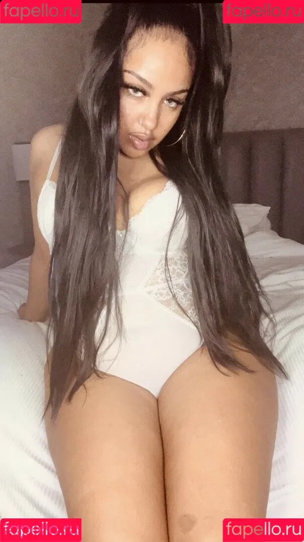 Stargirlsarah19x Onlyfans Photo Gallery 