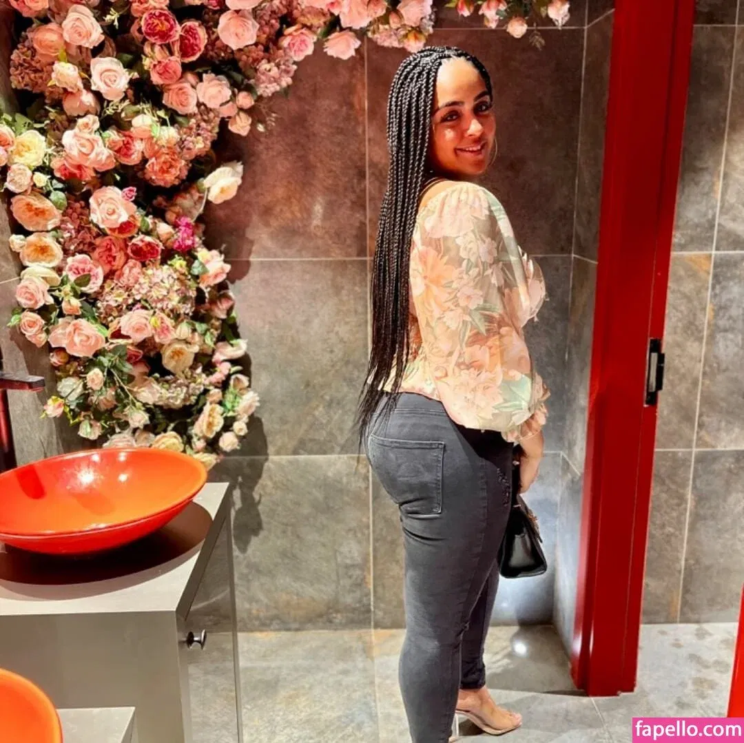 Stargirlsarah19x Onlyfans Photo Gallery 