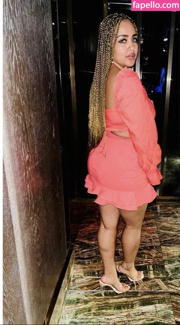 Stargirlsarah19x Onlyfans Photo Gallery 