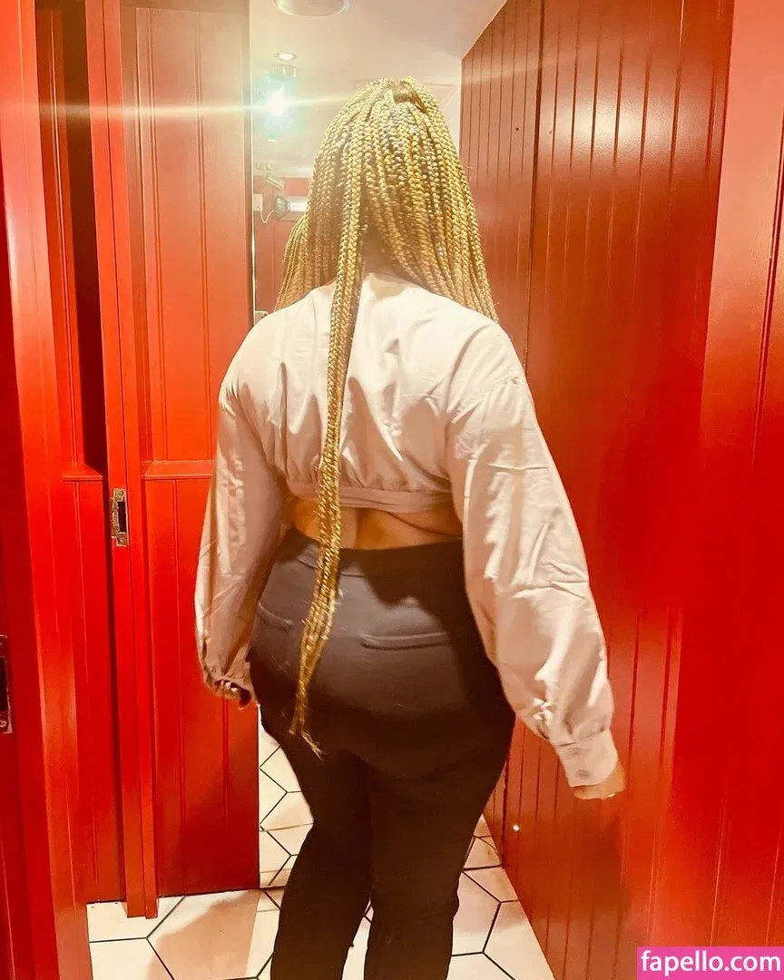 Stargirlsarah19x Onlyfans Photo Gallery 