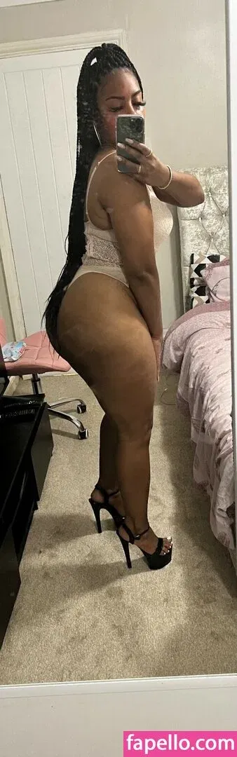 Stargirlsarah19x Onlyfans Photo Gallery 