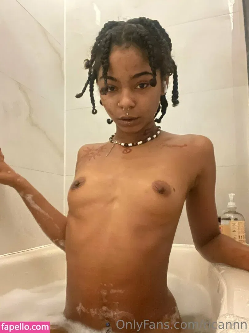 ricannn Onlyfans Photo Gallery 