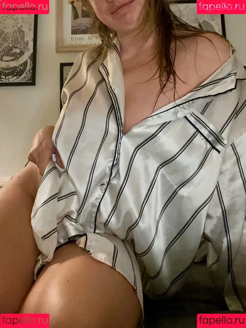 CosmicKitti Onlyfans Photo Gallery 