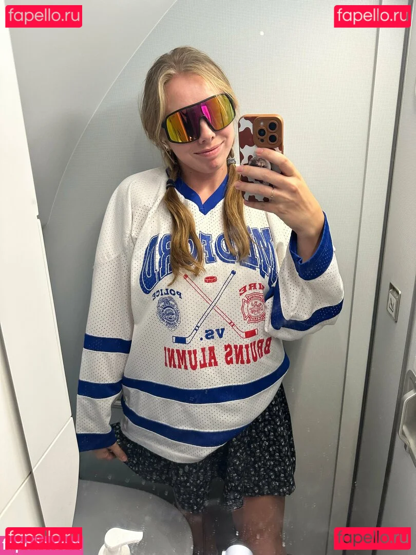 CosmicKitti Onlyfans Photo Gallery 