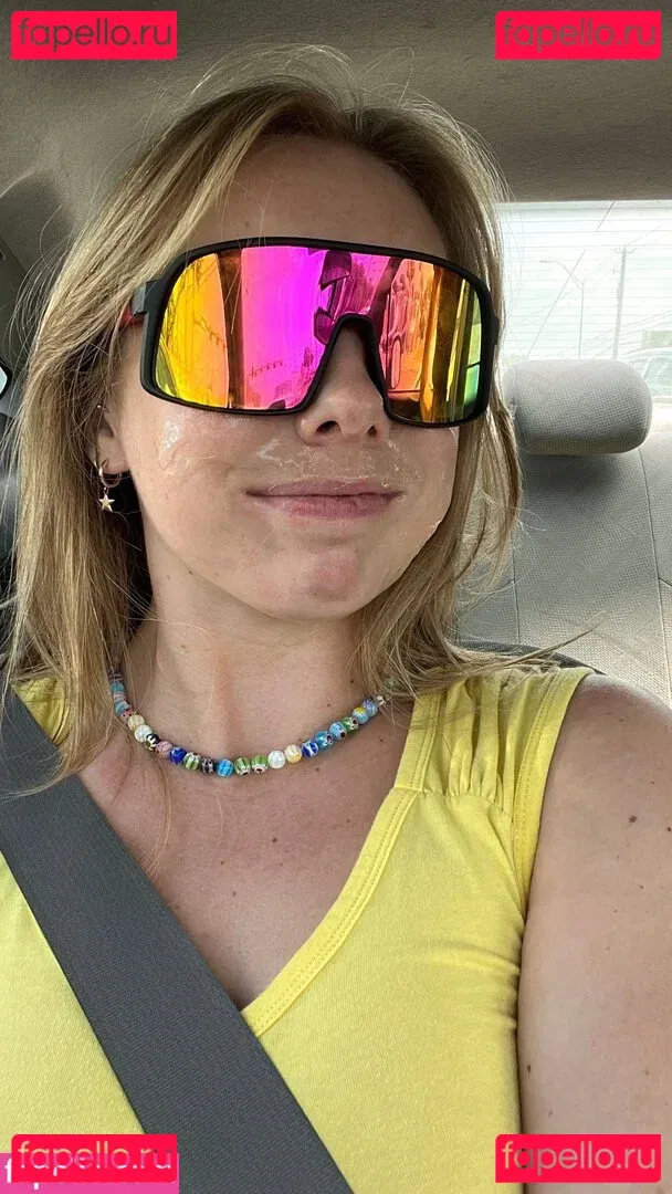 CosmicKitti Onlyfans Photo Gallery 