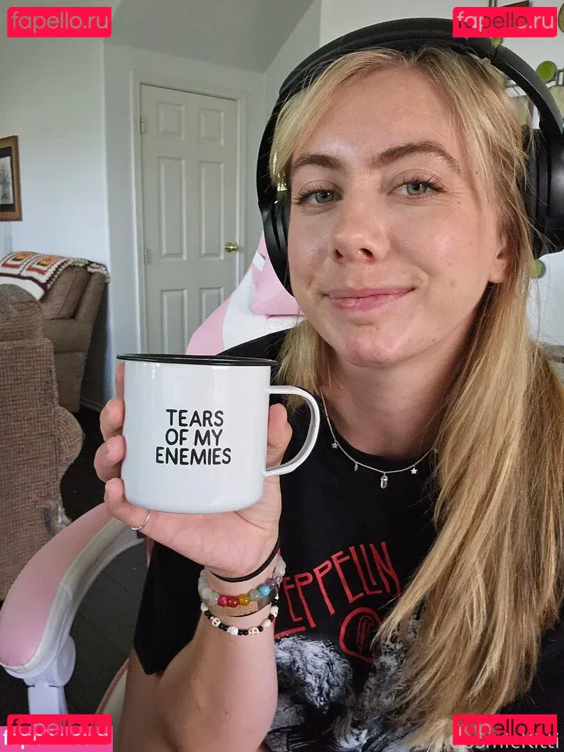 CosmicKitti Onlyfans Photo Gallery 