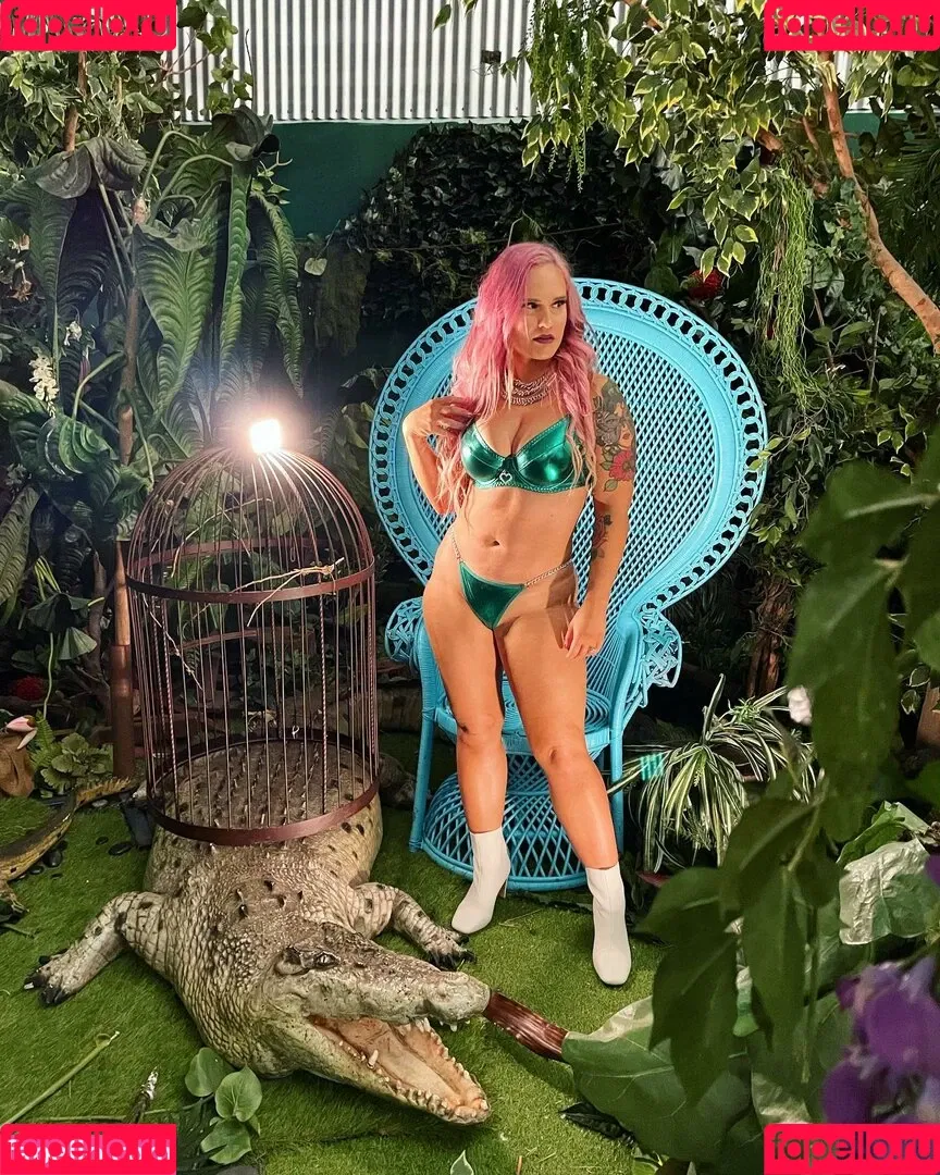 Shazza McKenzie Onlyfans Photo Gallery 