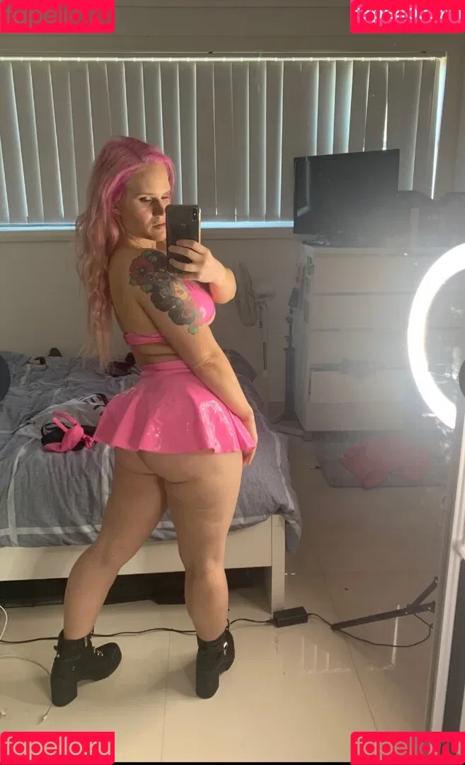 Shazza McKenzie Onlyfans Photo Gallery 
