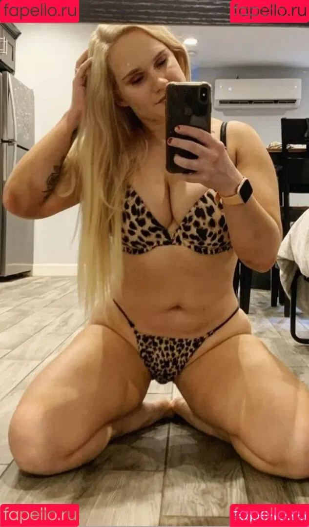 Shazza McKenzie Onlyfans Photo Gallery 