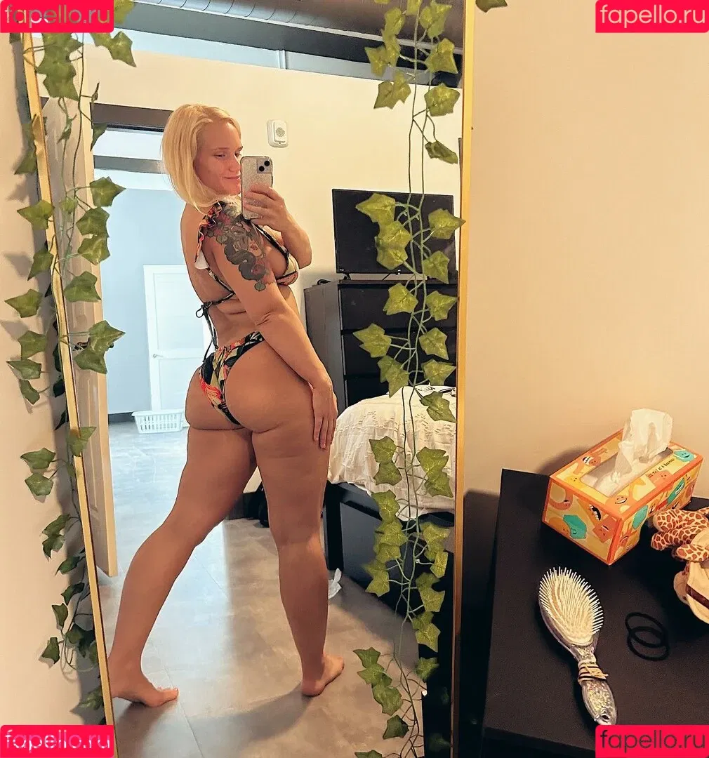 Shazza McKenzie Onlyfans Photo Gallery 