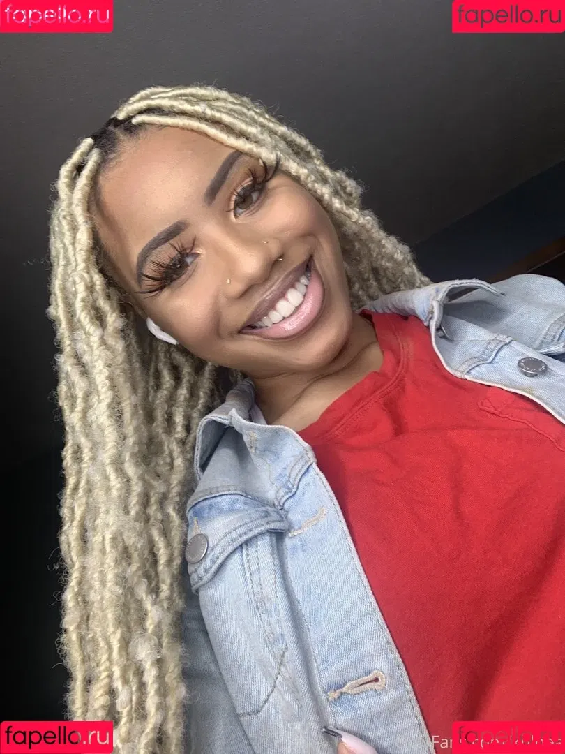 Khloea Marie Onlyfans Photo Gallery 