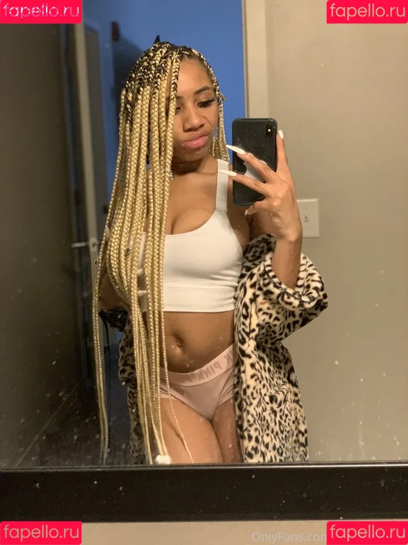 Khloea Marie Onlyfans Photo Gallery 