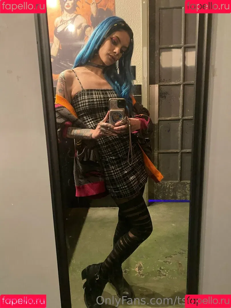 tsukivans Onlyfans Photo Gallery 