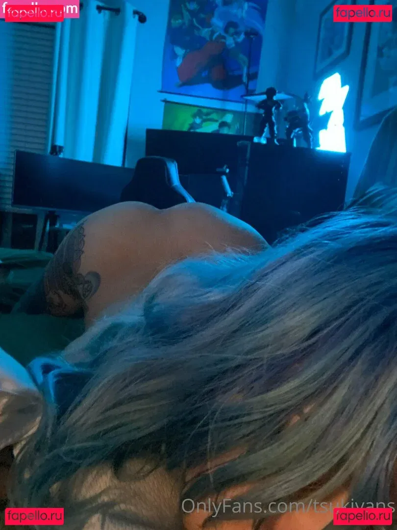 tsukivans Onlyfans Photo Gallery 