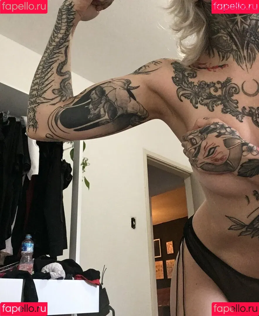 Aline Fox Onlyfans Photo Gallery 